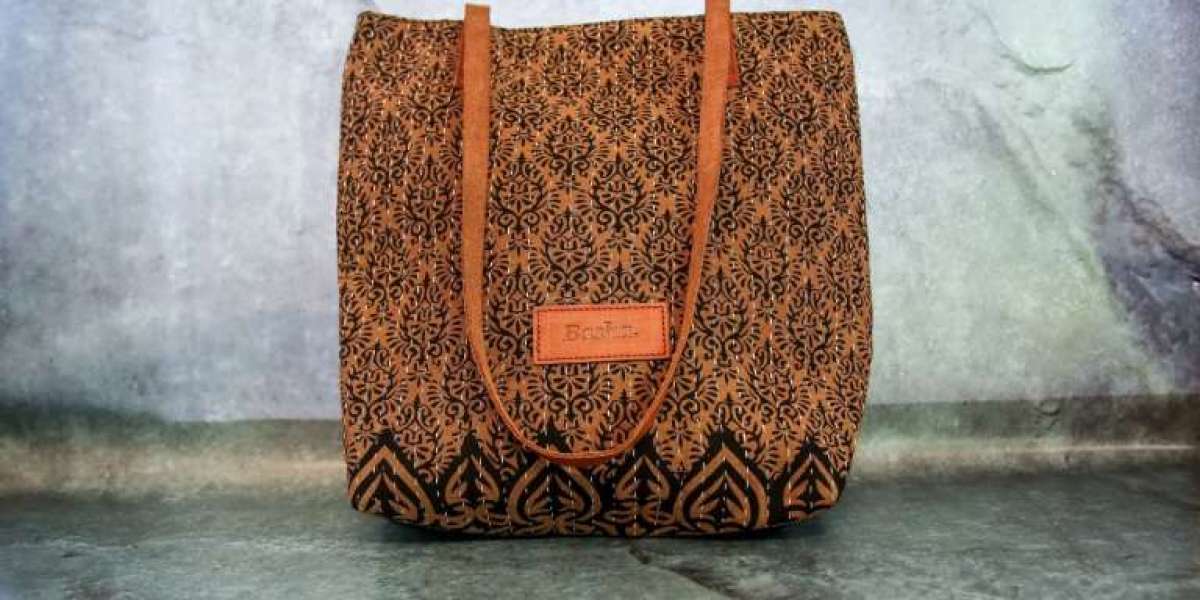 Tribal Tote Bag & Afrocentric Decor: Embrace African-Inspired Elegance