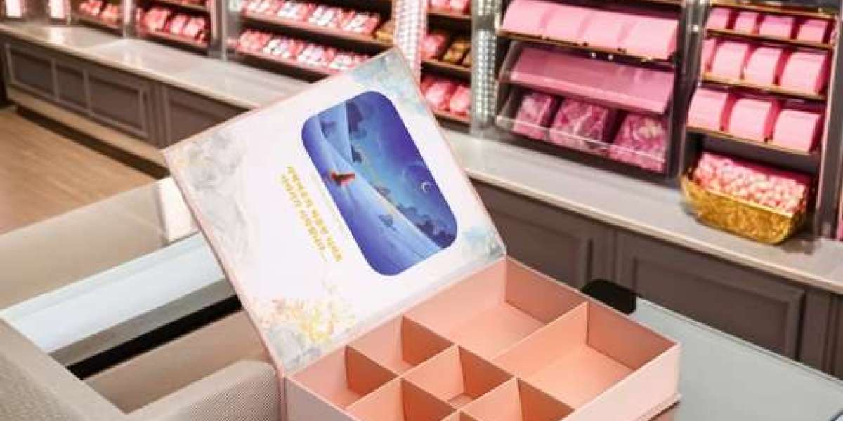 Last-Minute Savior? Why Chocolate Boxes Are the Ultimate Emergency Gift