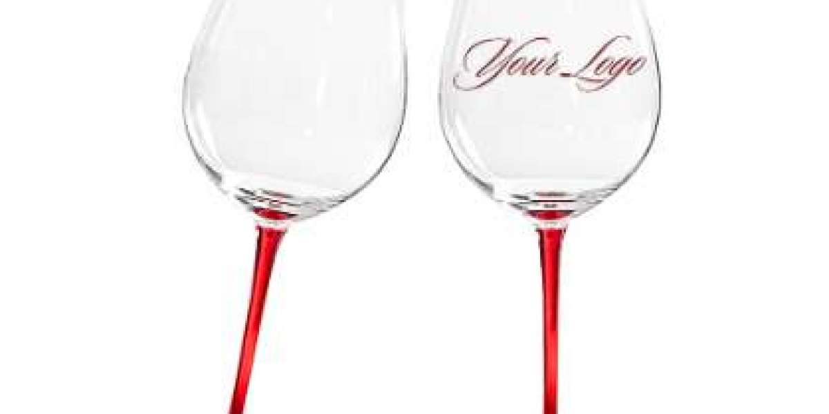 Wholesale Glassware vs. Retail Cost Benefits