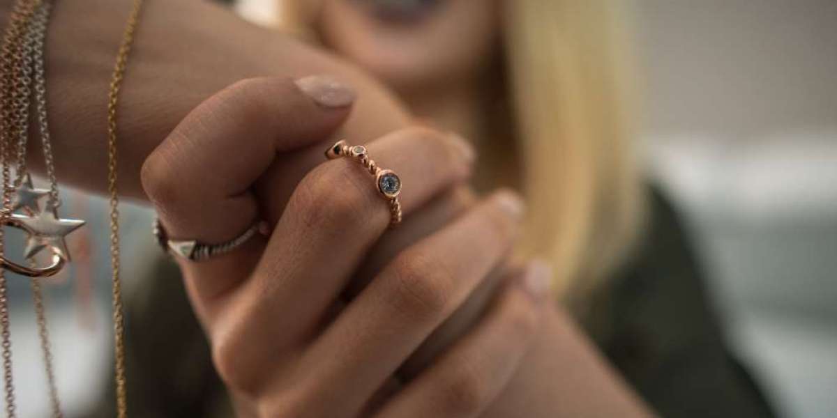 Luxury Meets Affordability with Moissanite Engagement Rings