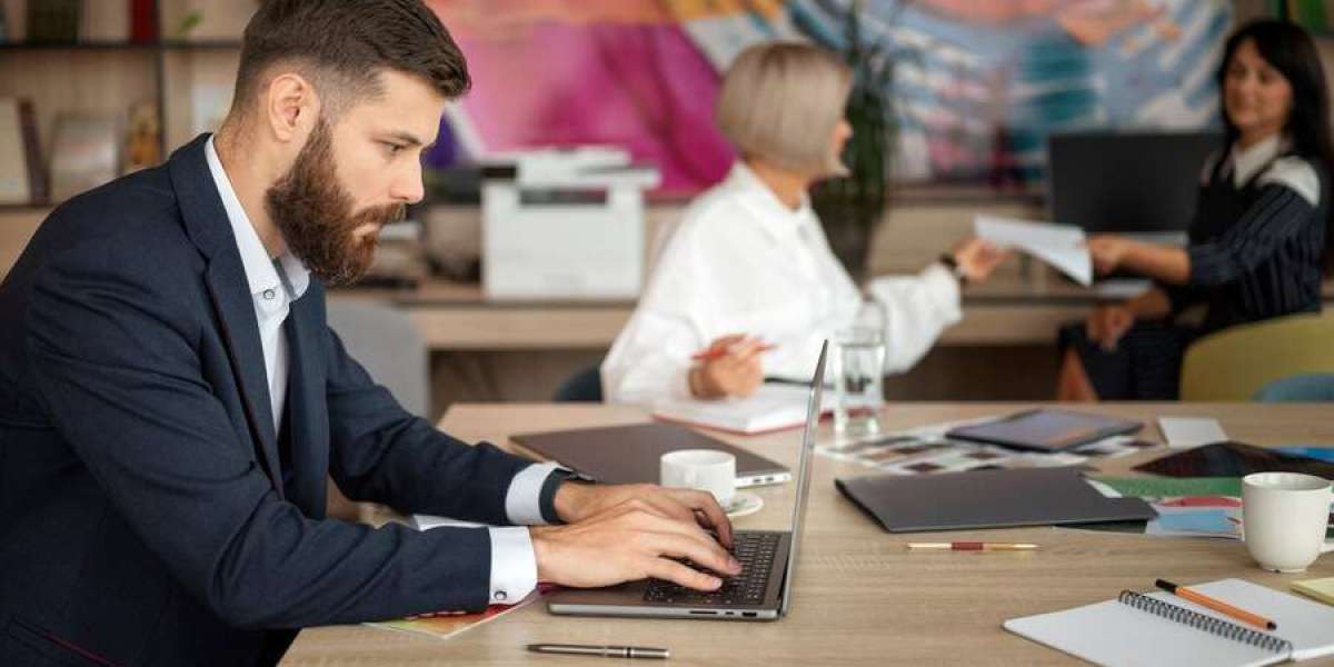 Acquiring a UAE Business License for Enterprises Simplified