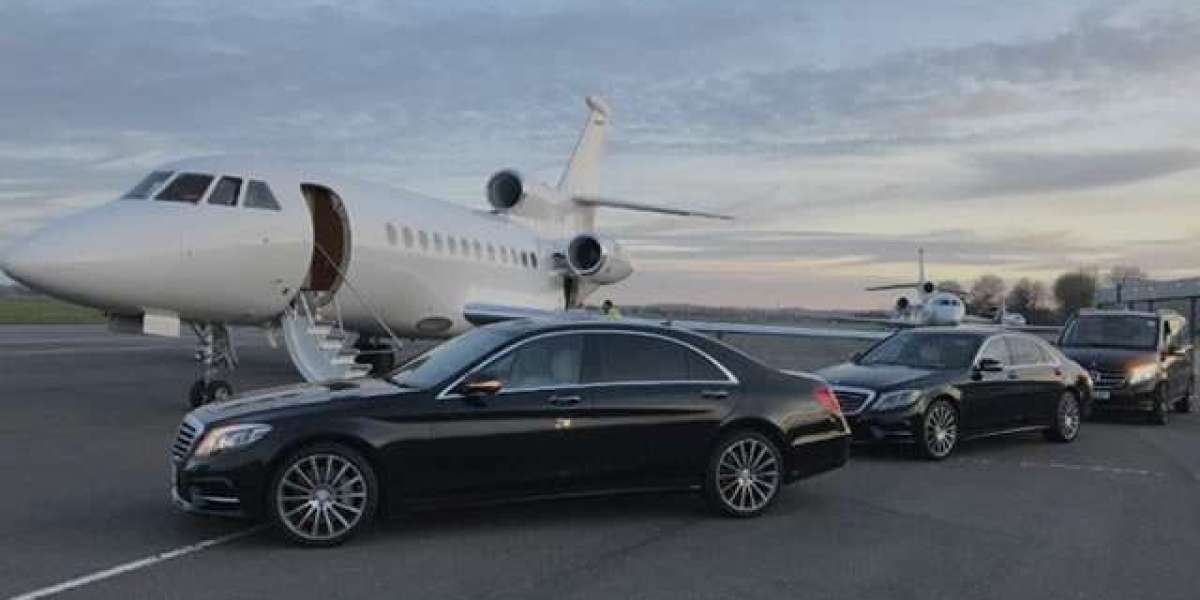 Glide in Comfort: Your Ultimate Journey from Bristol to Luton with Bristol City Taxi