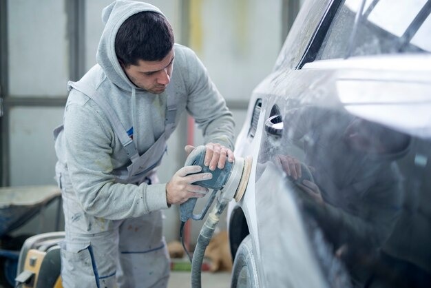 The importance of investing in the right car panel beater Richmond