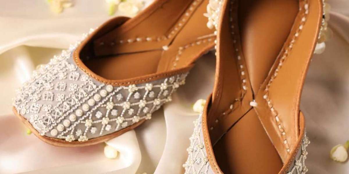 Gulbhahar's Everyday  Wear Jutti  Comfort and Culture, Every Day.
