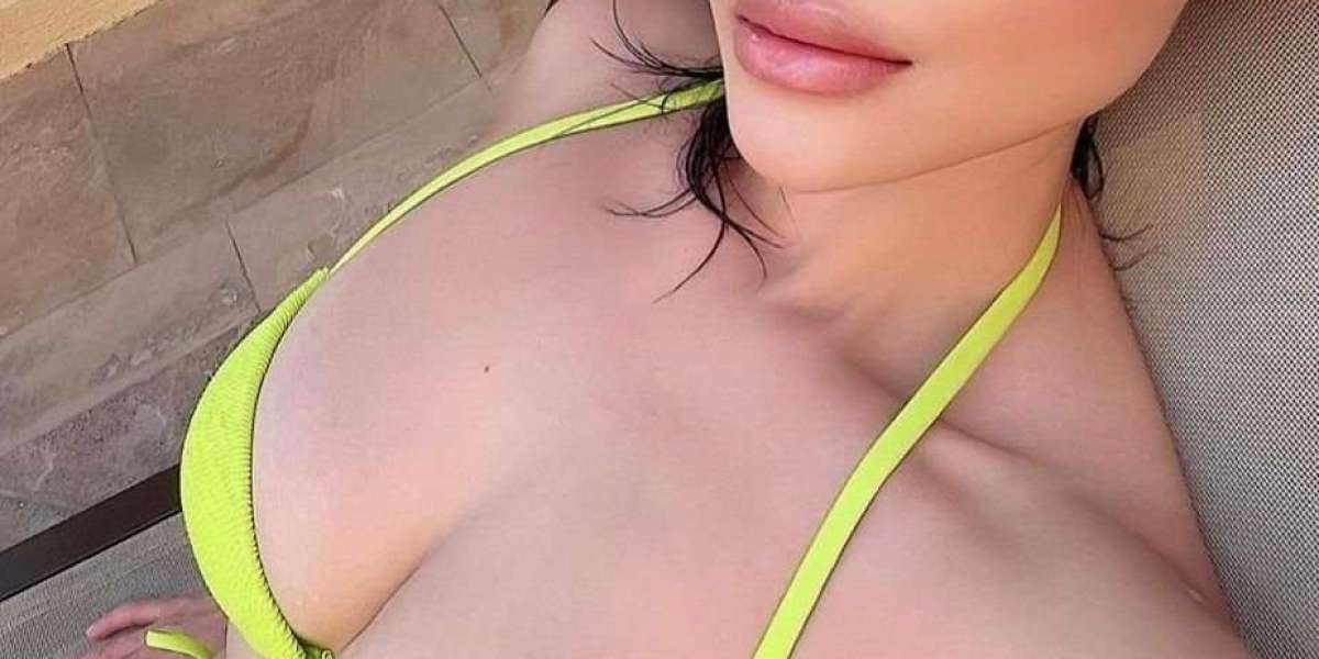 Independent Escort Abu Dhabi	+971585498622
