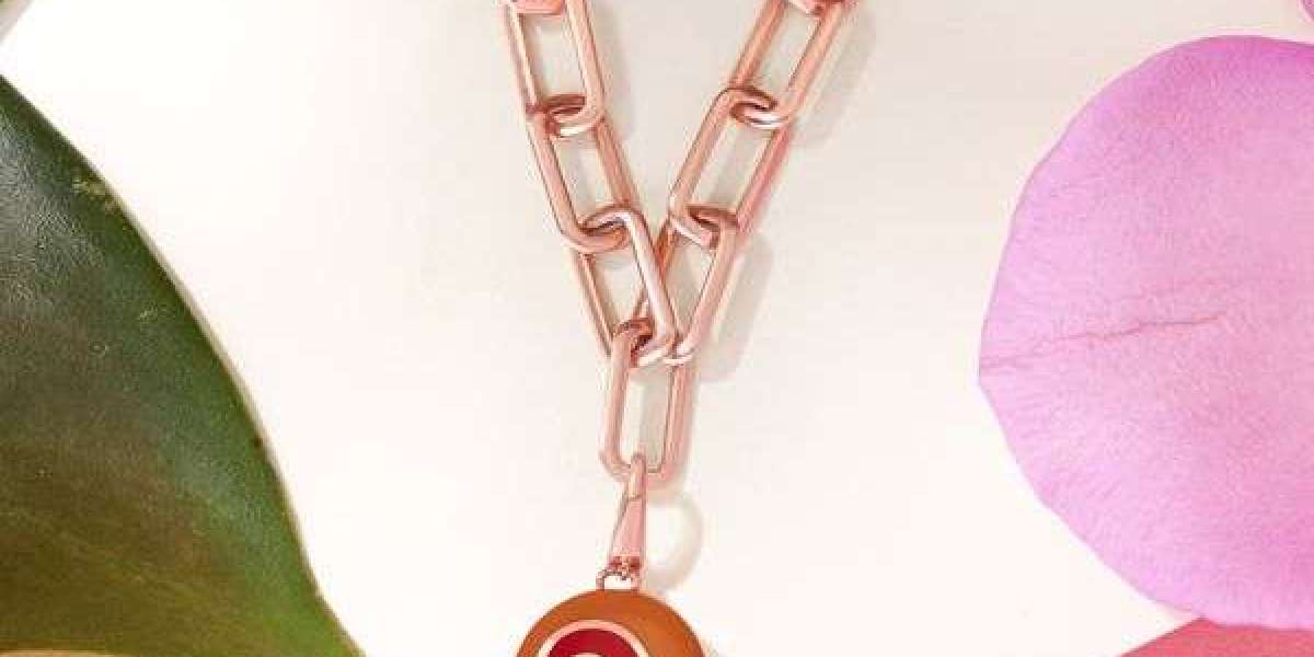Top Daily Wear Gold Pendants for Effortless Everyday Style