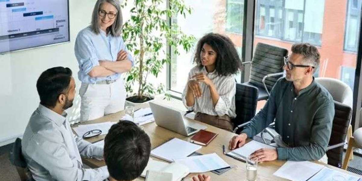 Why AI for Pharma Commercial Analytics Works Best When It’s Grounded in Reality