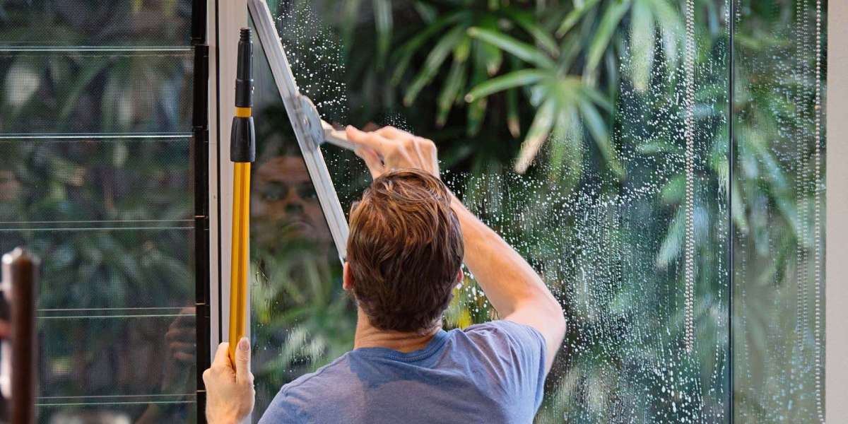 The Best Exterior Window Cleaning in Medford, OR – Professional Streak-Free Shine