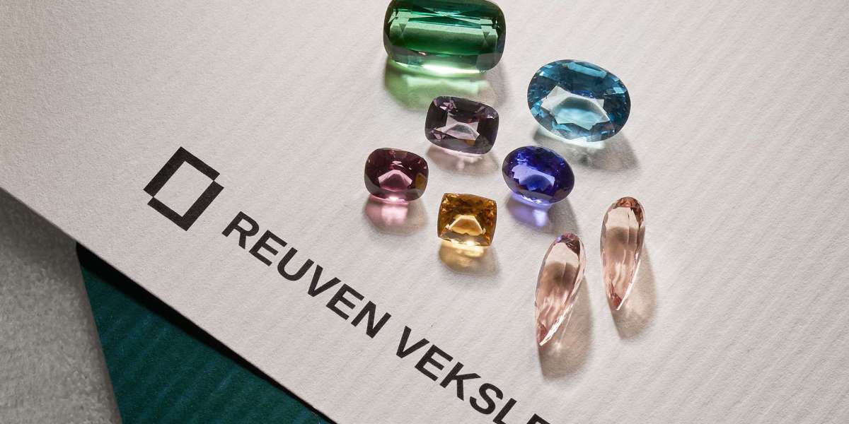The Big Four: Valuation Differences Between Diamond, Ruby, Sapphire, and Emerald