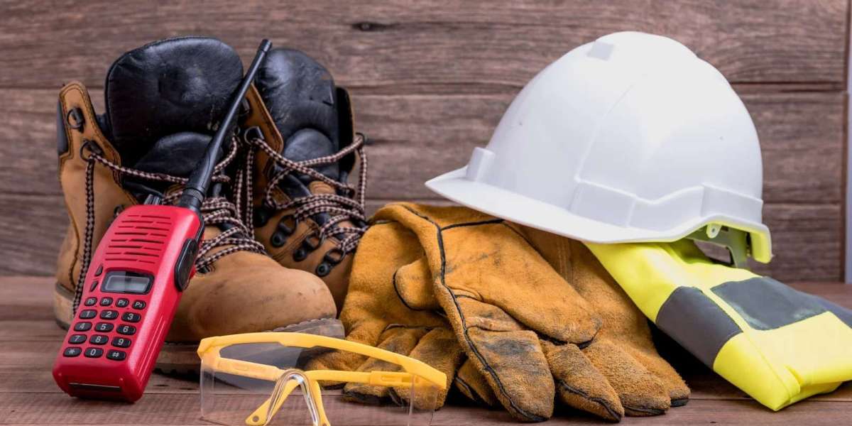 What Safety Equipment Do Construction Workers Use?