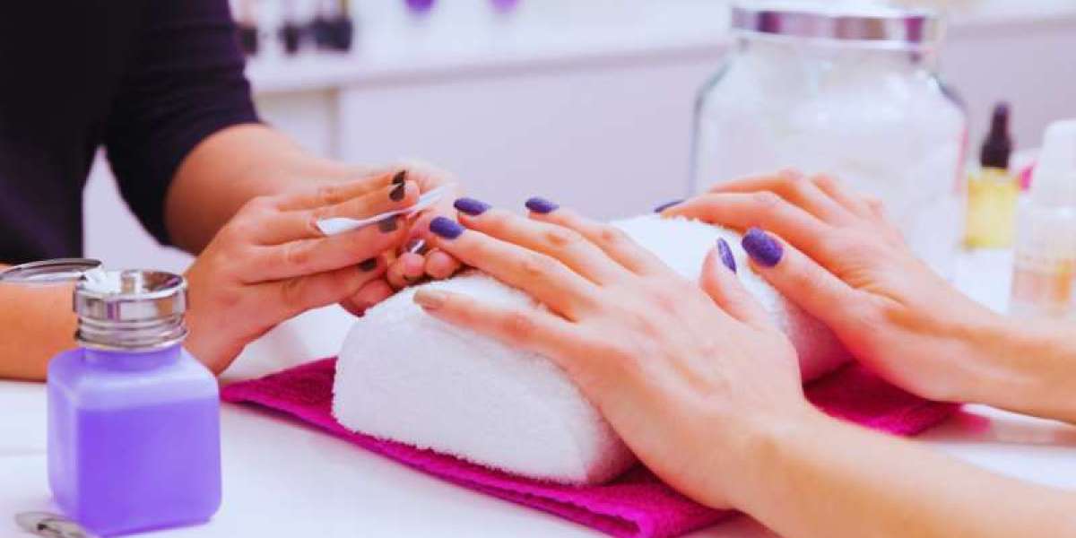 What to Expect at a Nail Salon in Mahadevapura?