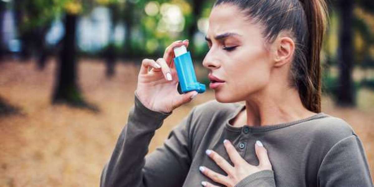 Breath of Relief: Your Guide to Choosing the Right Asthma Specialist Doctor in Delhi