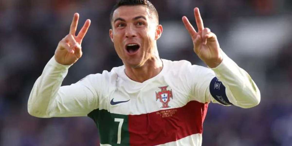 On the Rise: Football Stars to Watch