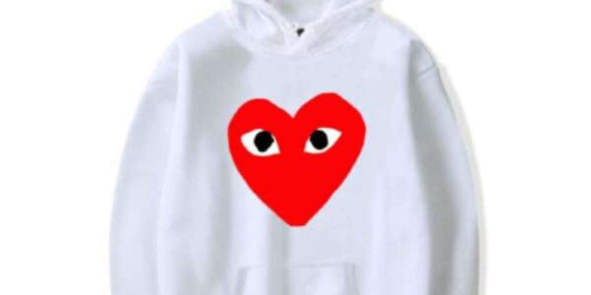 Reasons People Prefer Comme des Garçons Clothing