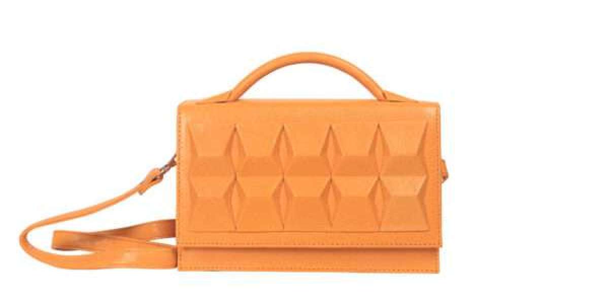 ? Mini Bags That Make a Big Statement – 2025 Trend Report