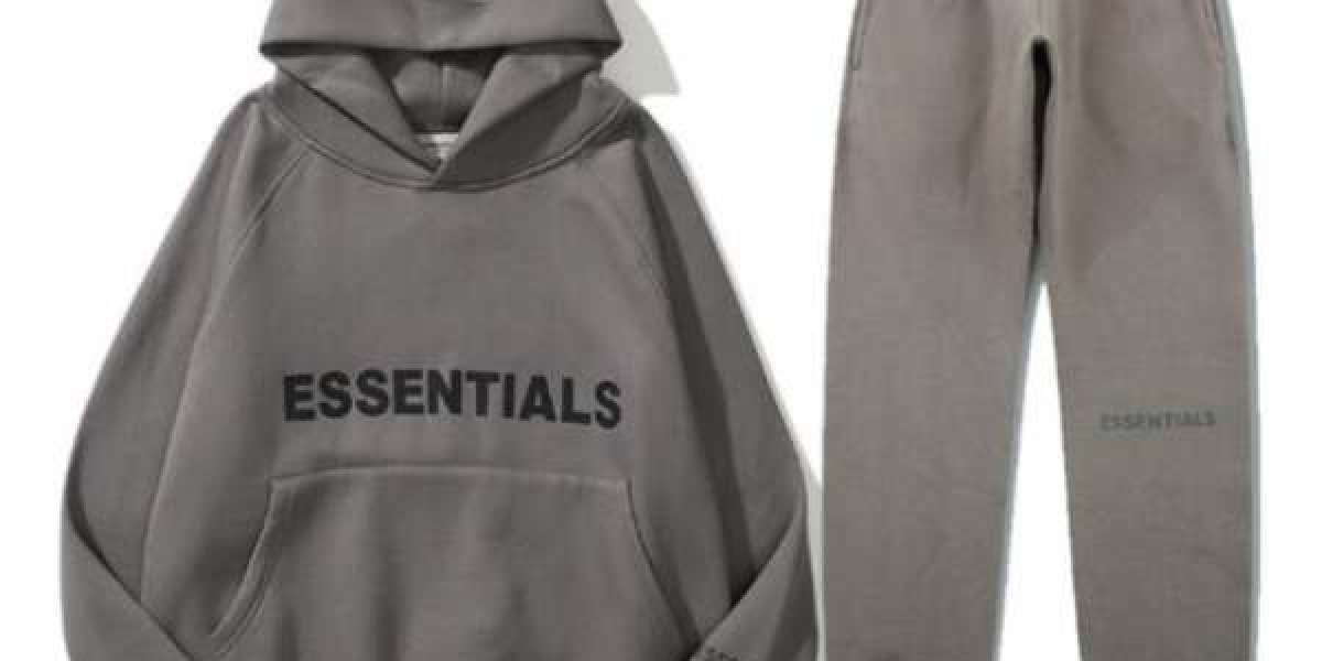 Essentials Hoodie: A Modern Wardrobe Staple