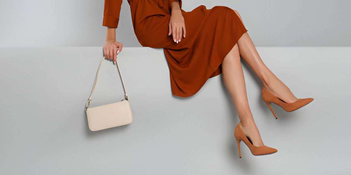 Shoulder Bags Trending: Must-Have Styles in 2025