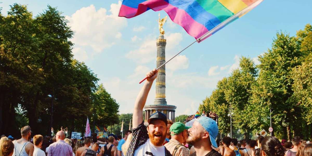 The Role of Fetish Gear in LGBTQ+ Pride Parades