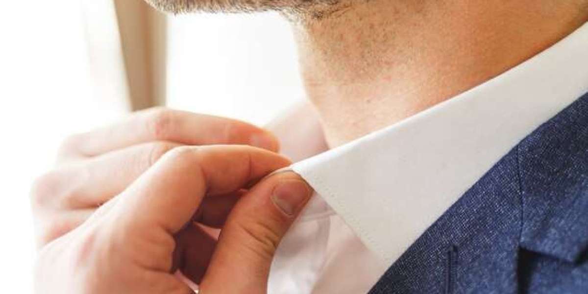 Collar Stays: The Small Detail That Elevates Your Style