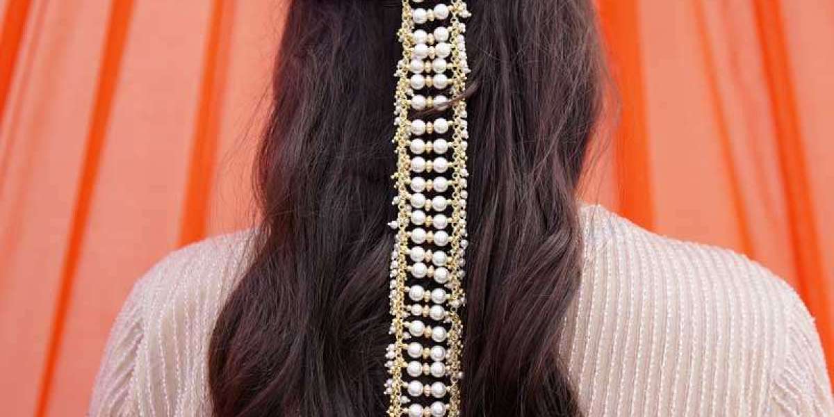 Traditional Jewellery: India’s Timeless Elegance in Every Ornament