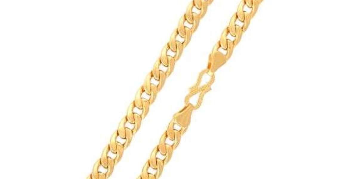 Styling a Men Gold Chain with Formal and Casual Outfits: A Complete Guide