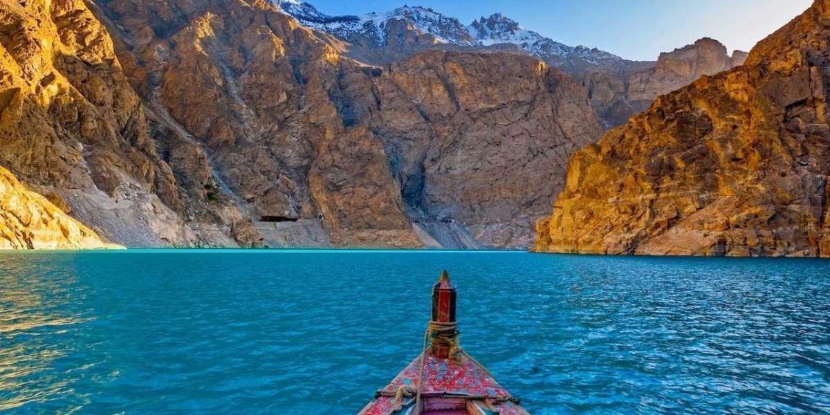 Pakistan Tours and International Tours: Discovering the World from Home and Beyond