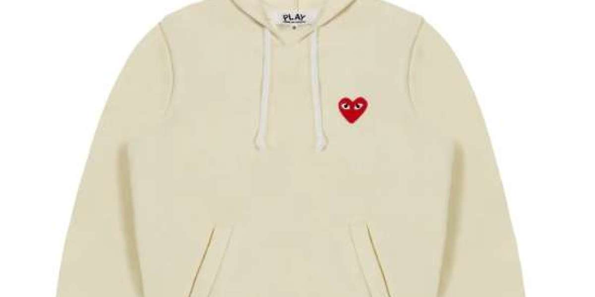 Comme des Garçons Styling Ideas for Fall/Winter 2025