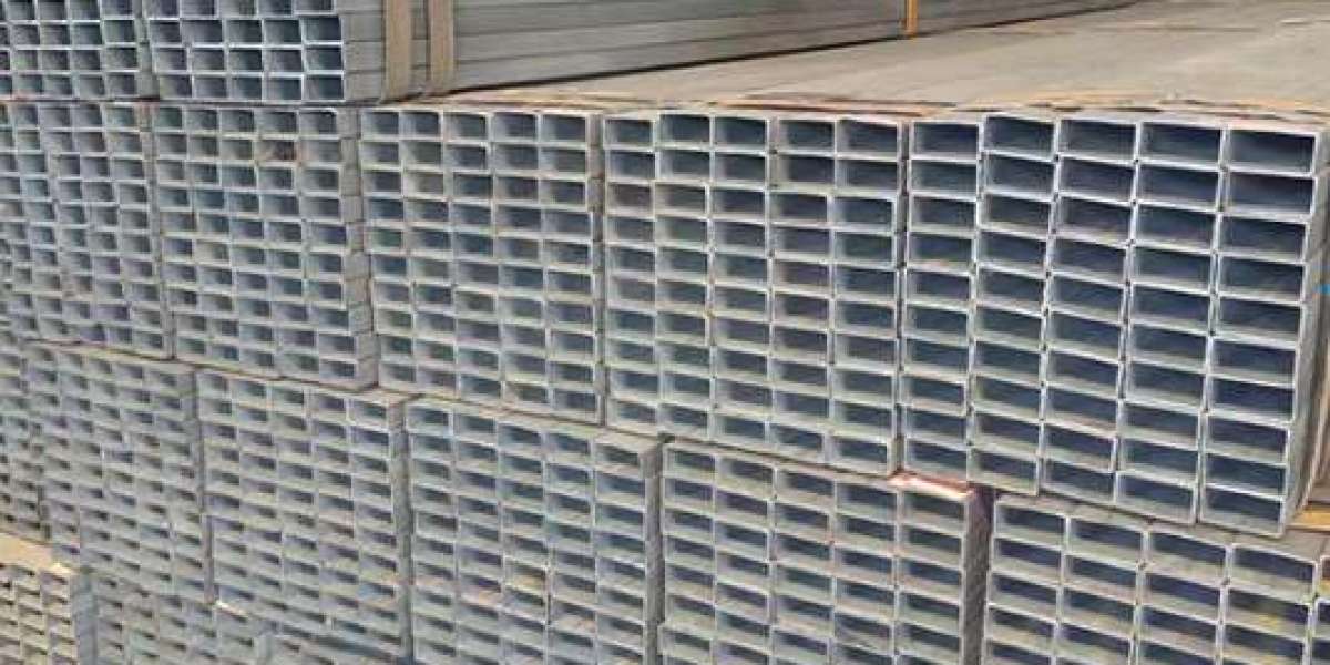 Carbon Steel Rectangular Pipe: Ideal for Structural and Mechanical Projects