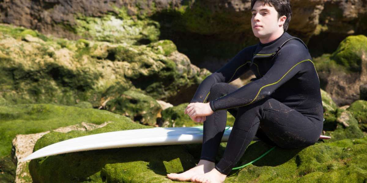 Rashguard for Men: A Complete Guide to Comfort and Protection