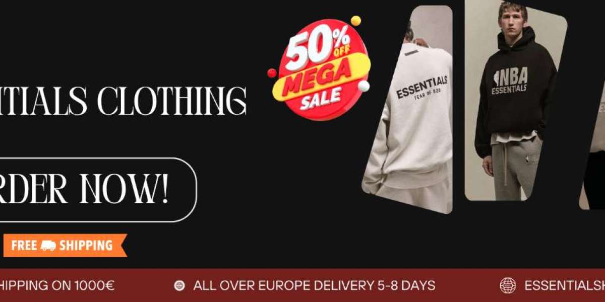 Essentials Hoodie: The Everyday Staple That Elevates Your Wardrobe
