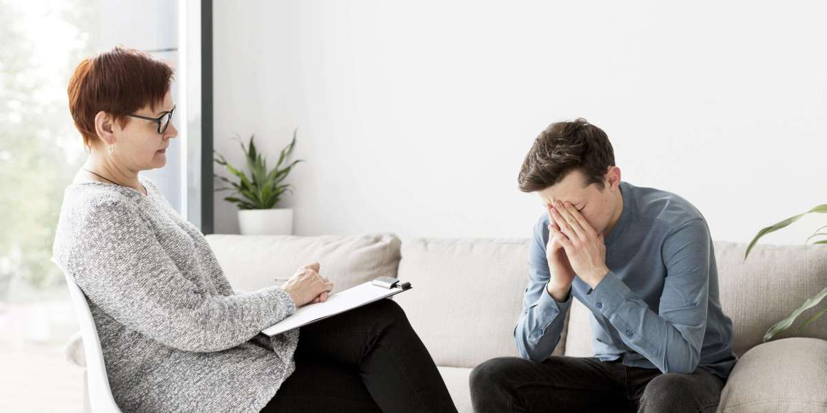 Why Do So Many People Turn to Counselling During Difficult Times?