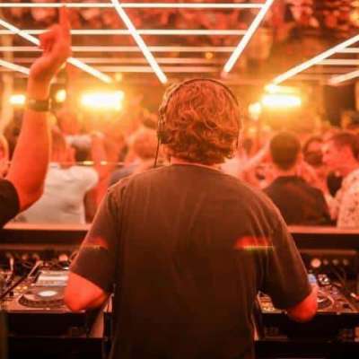 How to Choose the Right Club for Your Vibe? Profile Picture