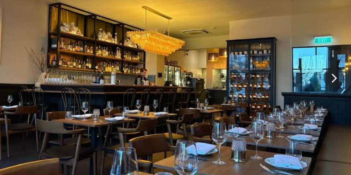 South Yarra Cocktail Bars – MR L’S Bar & Restaurant