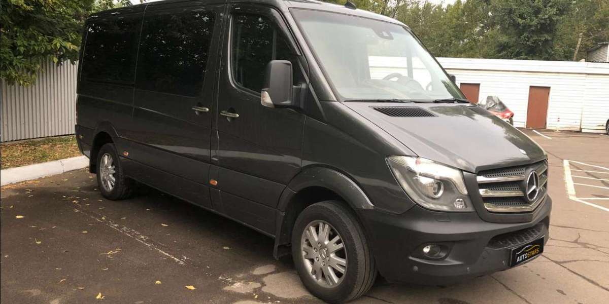 Explore 9 Seater Minibus Hire Manchester | Travel with Ease