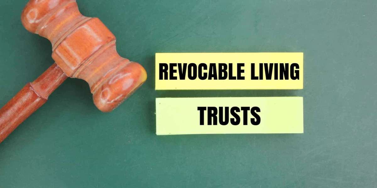 Who Owns Property in a Revocable Trust? What You Need to Know