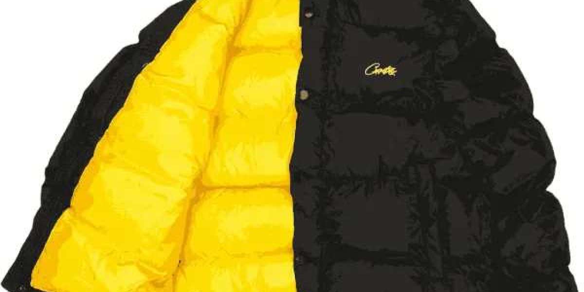 Corteiz Bolo Jacket & Joggers Combo: The Look Everyone Wants