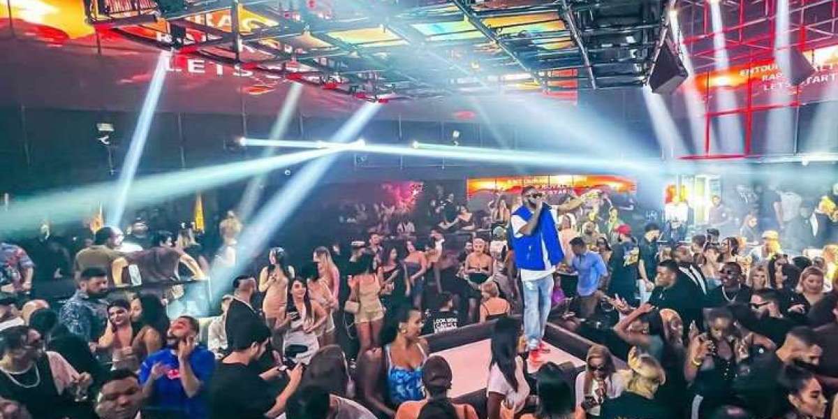 Play Outside the Lines: Fun Things to Do in Dubai with Off the Record Vibes