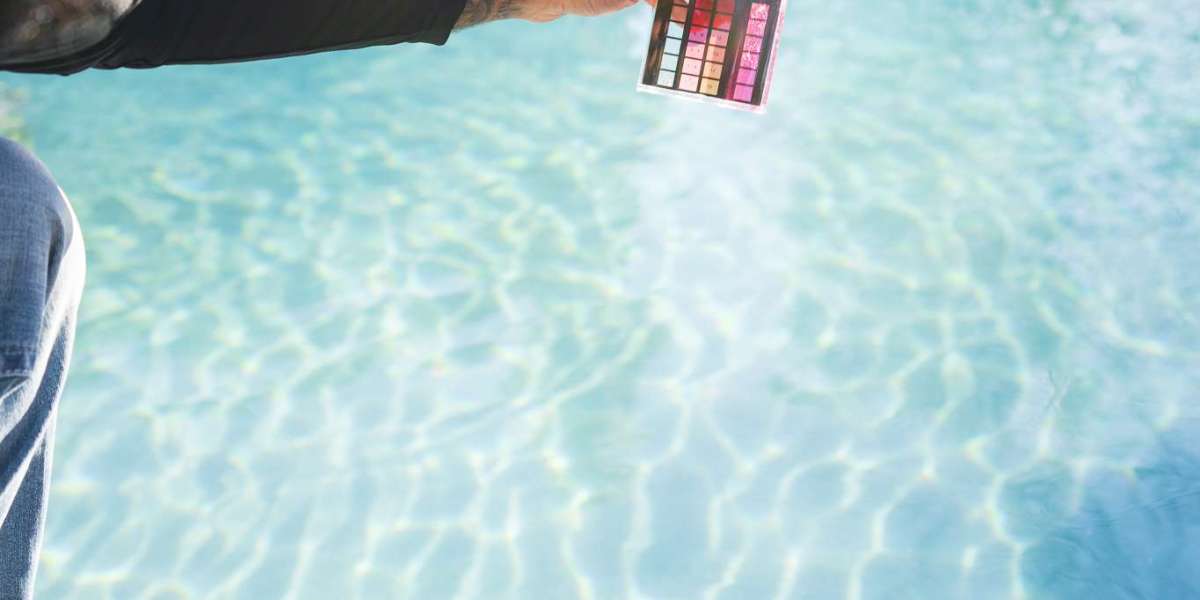 Why Pool Cleaning and Repair Services Are Essential for a Healthy Pool