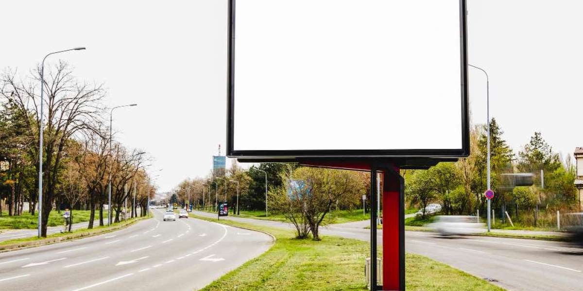 Choosing the Best OOH Advertising Agency in the UAE