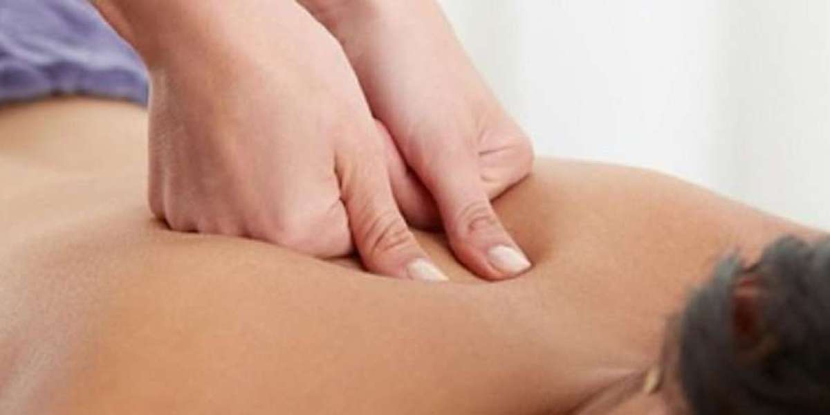 Deep Tissue Massage Vienna – Experience Lasting Pain Relief and Relaxation at Moon Lake Spa