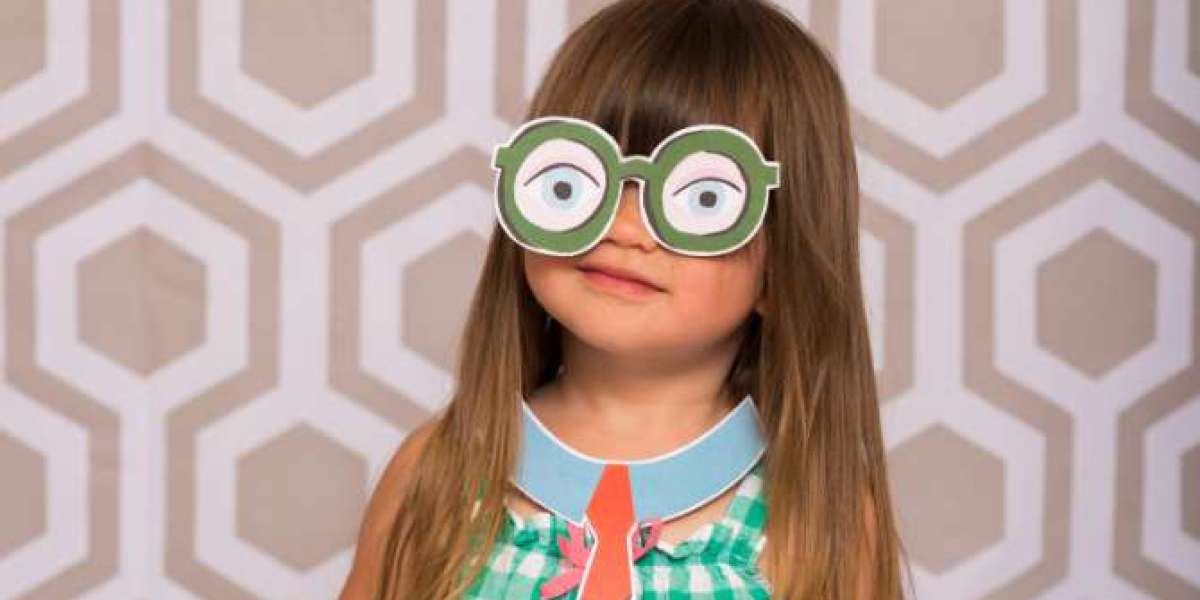 How did old photo booths work?