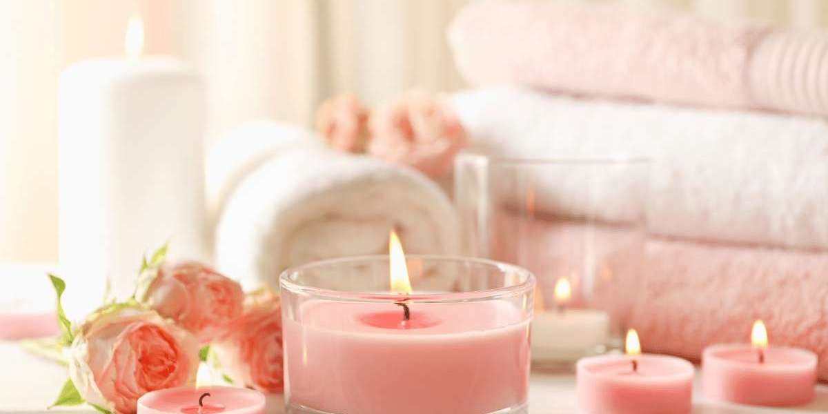 Illuminating Elegance – The Art of Candles and Perfumes for Women