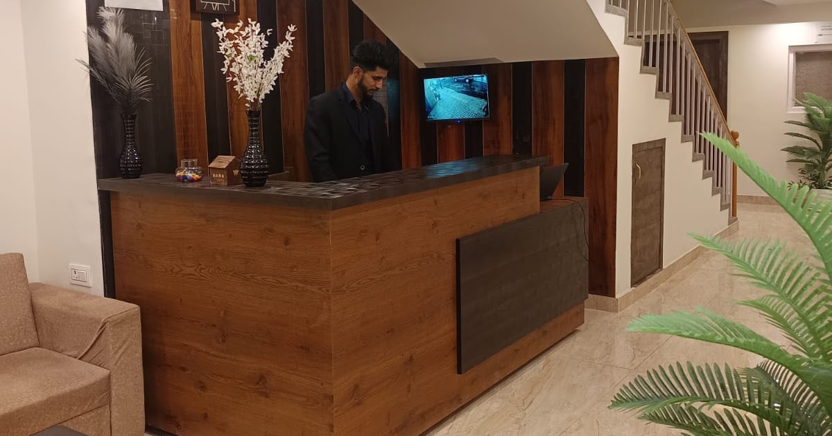 Where Elegance Meets the Mountains: Angl Wings Hotel Srinagar Experience