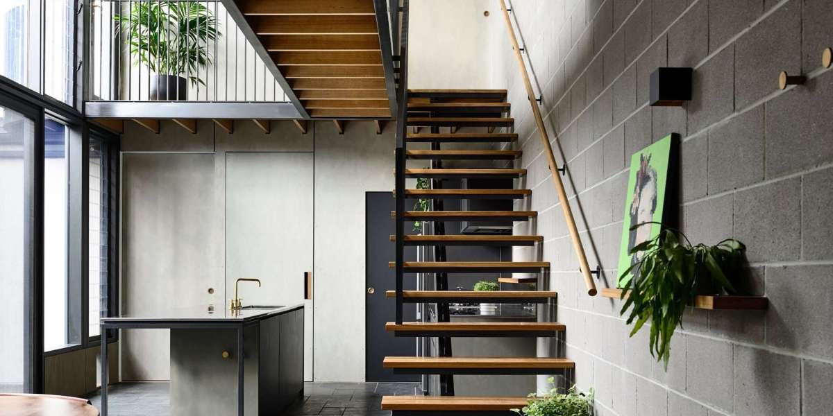 Building the Future: How a Self Sufficient House Can Transform the Way We Live