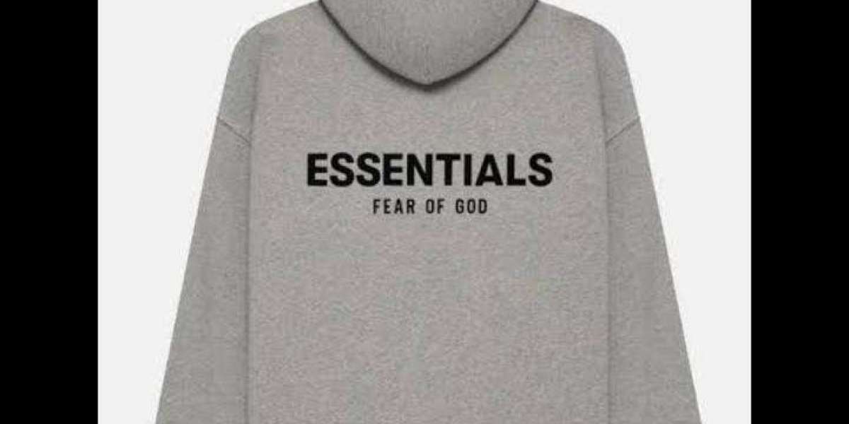 Essential Comfort: Modern Hoodie Styles