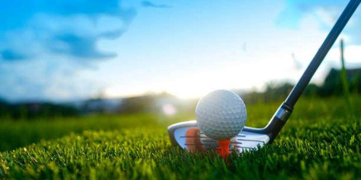 Elevating Performance with Golf Apparel for Men