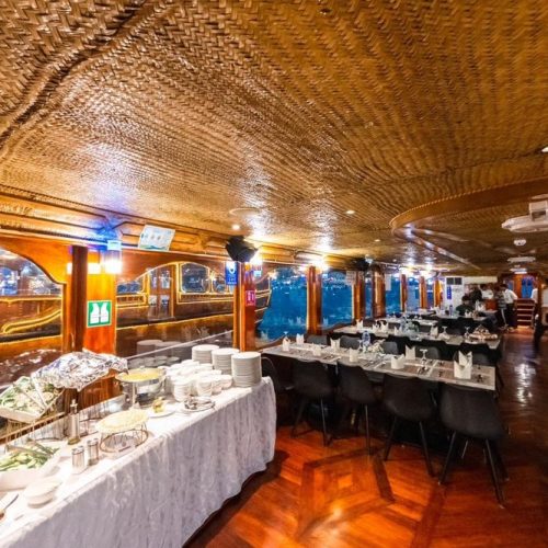 Exclusive Luxury Dhow Dinner Cruises in Dubai