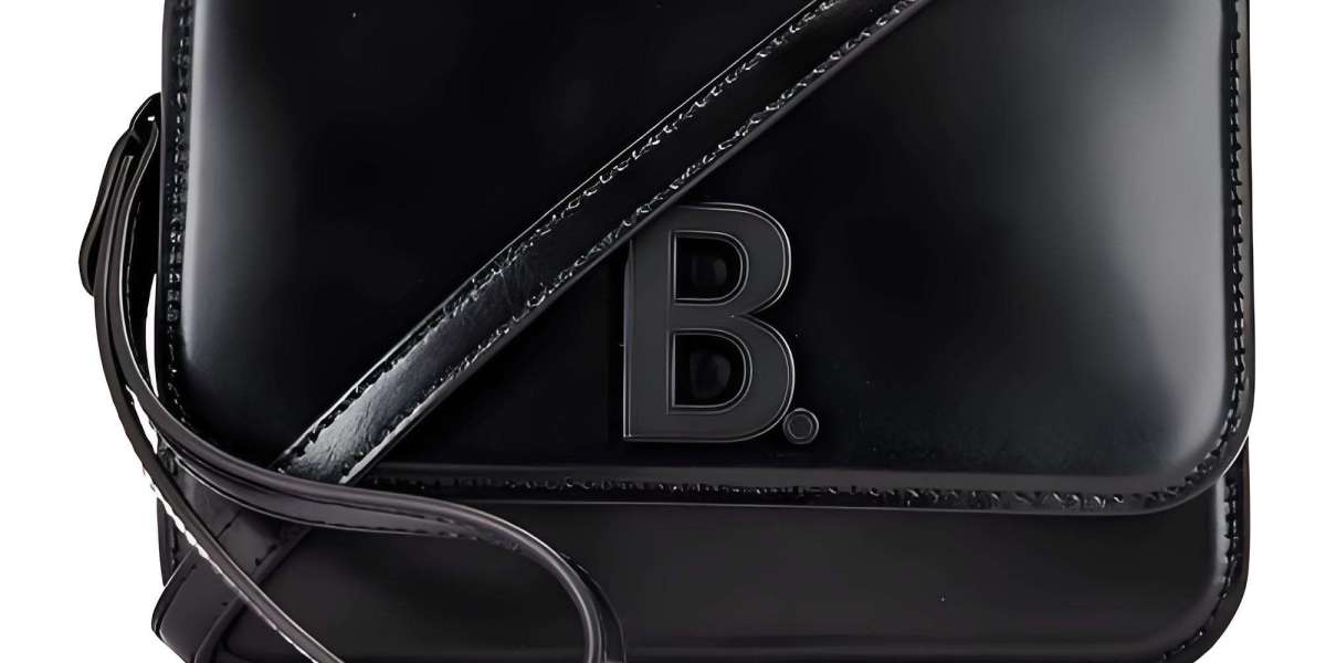 巴黎世家在台灣的時尚魅力：探索Balenciaga後背包、背包與錢包推薦