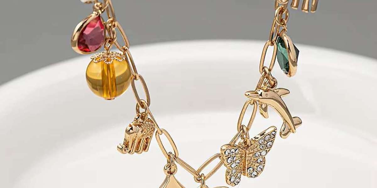 Latest Trends in Kinetic Custom Layered Necklaces