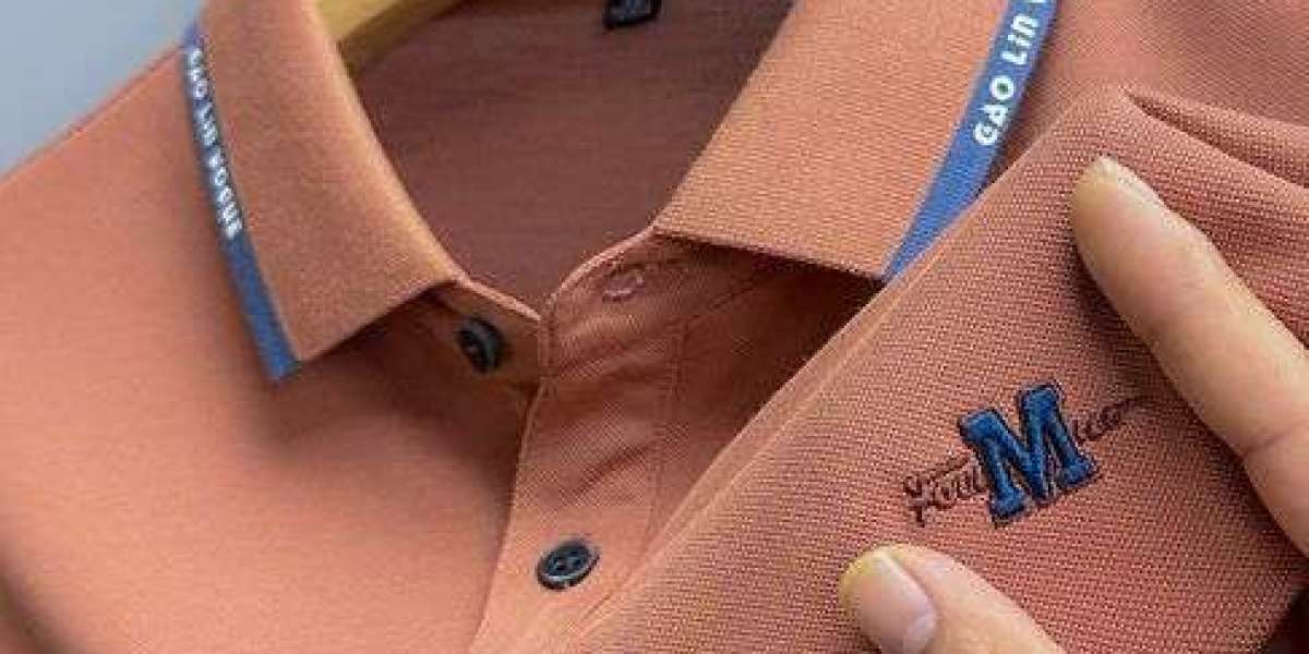 Why Custom Personalized Shirts Are the Best Gift Idea in 2025